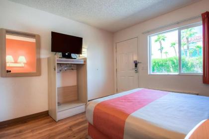 Motel 6-Las Vegas NV - Boulder Hwy - image 6