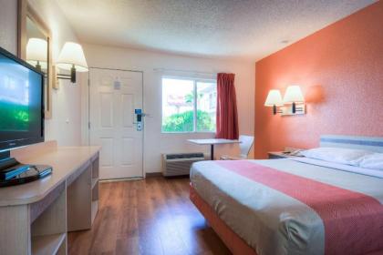 Motel 6-Las Vegas NV - Boulder Hwy - image 9