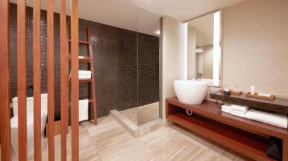 Nobu Hotel At Caesars Palace - image 13