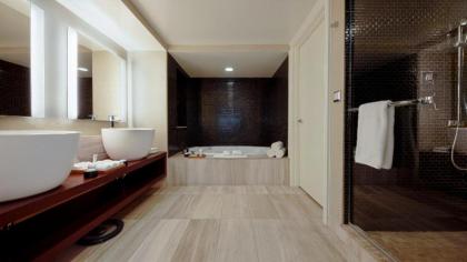 Nobu Hotel At Caesars Palace - image 16