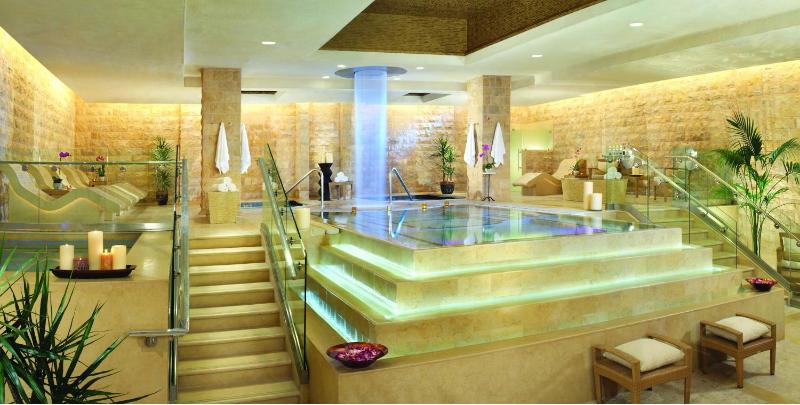 Nobu Hotel At Caesars Palace - image 7