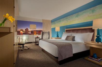 Downtown Grand Hotel & Casino - image 4