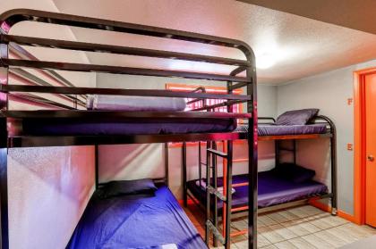 Sin City Hostel - image 16