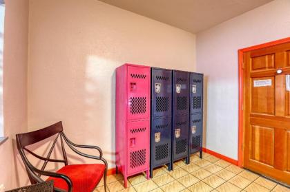 Sin City Hostel - image 7