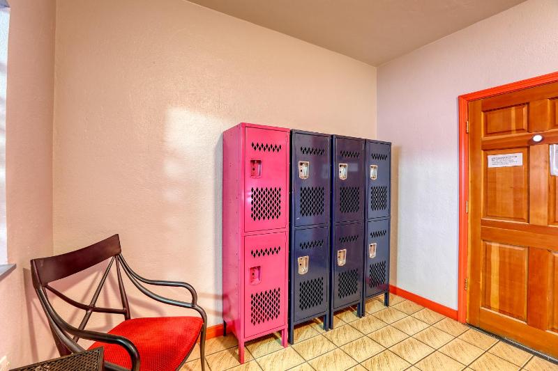 Sin City Hostel - image 7