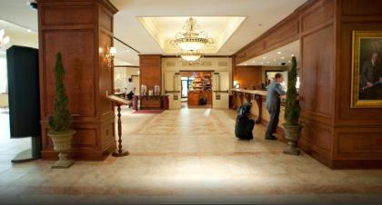 Suites at Marriott's Grand Chateau Las Vegas-No Resort Fee - image 12
