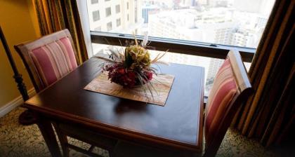 Suites at Marriott's Grand Chateau Las Vegas-No Resort Fee - image 8
