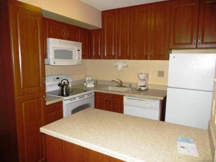 GetAways at the Jockey Club - image 17