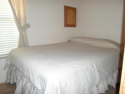 Las Vegas Camping Resort Cabin 2 - image 6