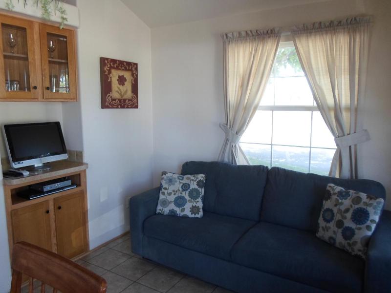 Las Vegas Camping Resort Cabin 4 - image 4