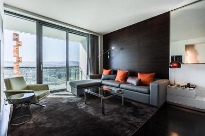 Luxury Suites at Palms Place - image 13