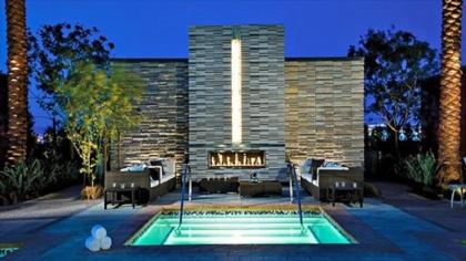 Beautiful High Rise Condo with Strip Views 23rd Floor - image 4
