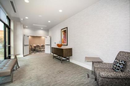 Hilton Garden Inn Las Vegas City Center - image 5