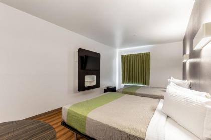 Motel 6-Las Vegas NV - Motor Speedway - image 9