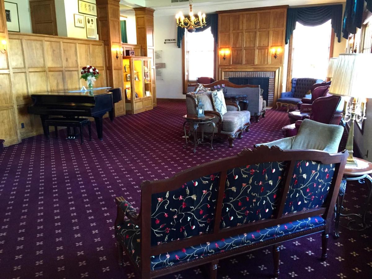Boulder Dam Hotel - image 5