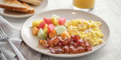 Fairfield Inn & Suites by Marriott Las Vegas Airport South - image 3