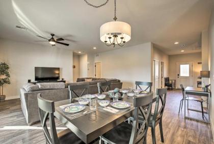 Updated Las Vegas House with Patio Solar Heated Pool - image 15