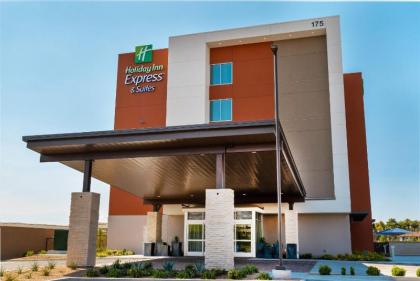 Holiday Inn Express & Suites Las Vegas - E Tropicana - image 15