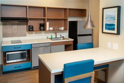 Candlewood Suites Las Vegas - E Tropicana - image 11