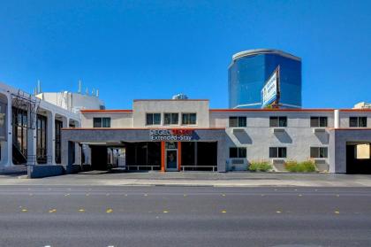Siegel Select LV Strip-Convention Center - image 20