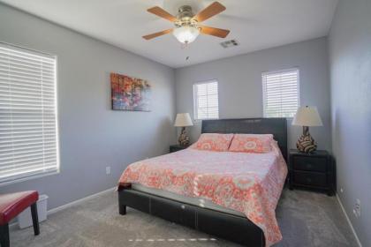 Ultra Modern Las Vegas Home 20min From The Strip - image 3