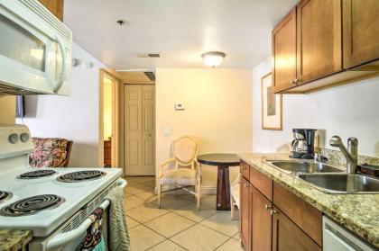 Convenient Las Vegas Condo 1 Mile to the Strip! - image 10