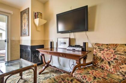 Convenient Las Vegas Condo 1 Mile to the Strip! - image 7