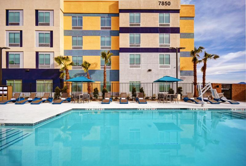 Hampton Inn By Hilton Las Vegas Strip South NV - image 3