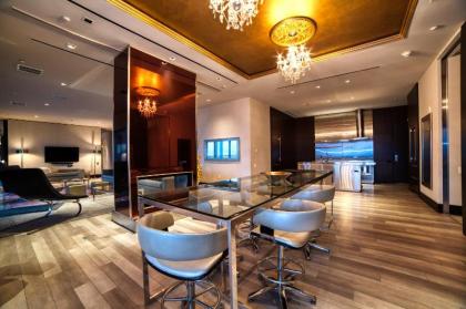 VIP LAS VEGAS PENTHOUSE - image 9