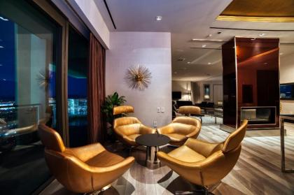 PlayBoy Las Vegas Penthosue - image 5