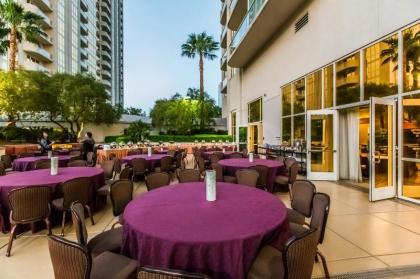 Abz MGM Signature Suites - image 12