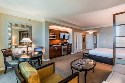 Abz MGM Signature Suites - image 8