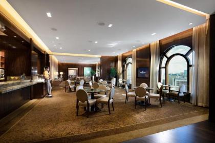 The Venetian Prestige Club Lounge - image 11