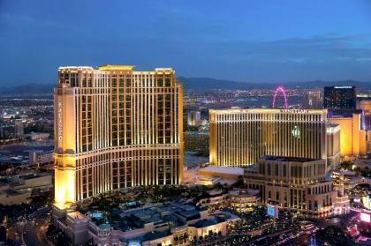 The Venetian Prestige Club Lounge - image 4
