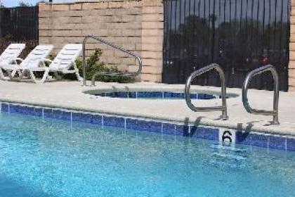 Longhorn Casino & Hotel - image 13