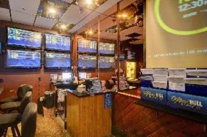 Longhorn Casino & Hotel - image 2