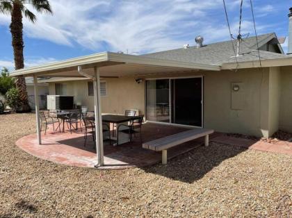 Charming 3Br 2Ba home located 5 mins to downtown - image 9