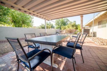 Cute 3 Bdrm 2 Ba home with Rec room - image 6