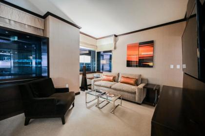StripViewSuites at Vdara - image 14