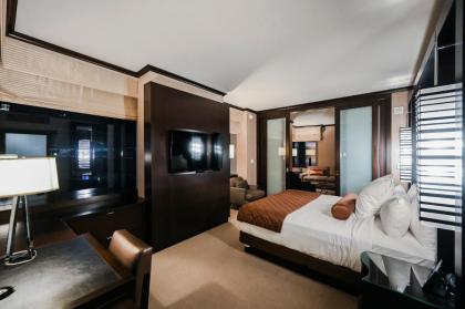StripViewSuites at Vdara - image 16