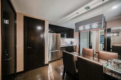 StripViewSuites at Vdara - image 20