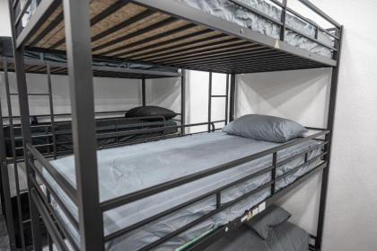 HOSTEL BUNK - Free shuttle - image 4