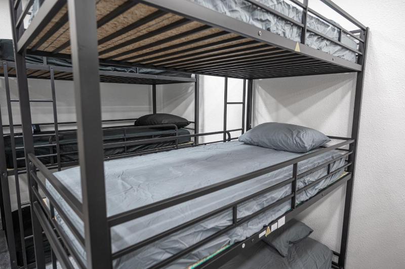 HOSTEL BUNK - Free shuttle - image 4
