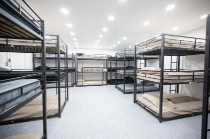 HOSTEL BUNK - Free shuttle - image 7