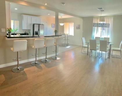 AMAiZING HOUSE 5 min to STRIP blvb - image 9