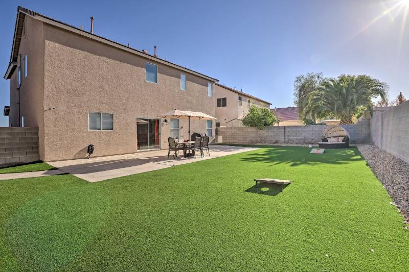 North Las Vegas Smart Home with Patio and Grill! - image 4