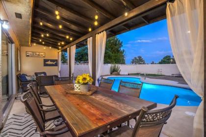 Hidden Gem in the Desert  GymPoolSpaGames 4BR Nevada