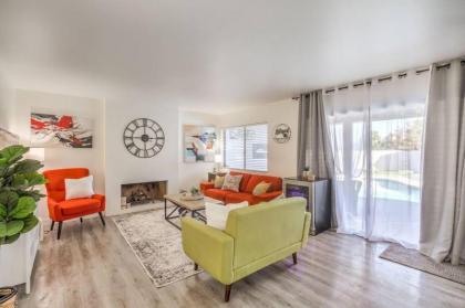 Hidden Gem in the Desert -Gym/Pool/Spa/Games-4BR - image 13