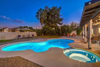 Hidden Gem in the Desert -Gym/Pool/Spa/Games-4BR - image 16