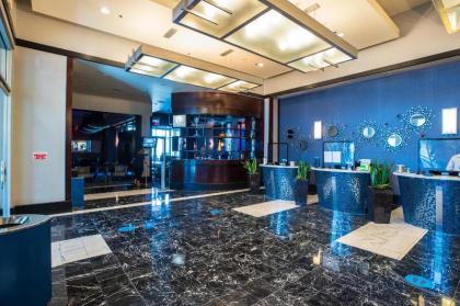 2100 SqFt Penthouse Suite W- Strip Views! POOL GYM - image 11